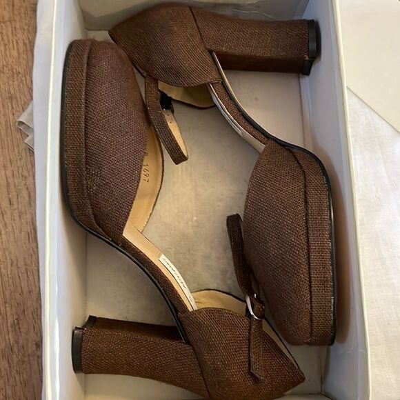 MICHAEL ABRAMS LINEN BROWN ANKLE STRAP HEELS. NEW - Picture 9 of 10